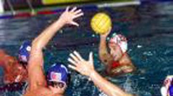 Ο Ολυμπιακός 13-7 τον Εθνικό, πιο κοντά στην πρώτη θέση της κανονικής περιόδου