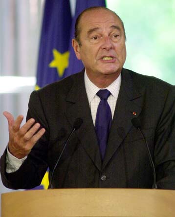 Και η γαλλική κυβέρνηση στο χορό ελέγχου του Διαδικτύου;