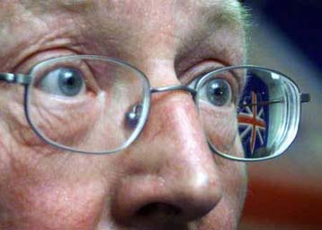 Διχάζει τους Ενωτικούς του Ολστερ η ειρηνευτική διαδικασία στη Β.Ιρλανδία