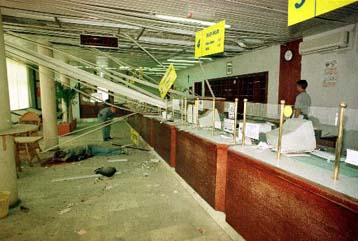 Δύο νεκροί και εννέα τραυματίες από χειροβομβίδες σε ταχυδρομείο στην Κροατία