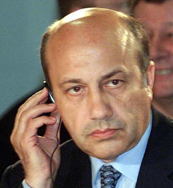 Το Πακιστάν απειλεί τη Μόσχα για το Αφγανιστάν