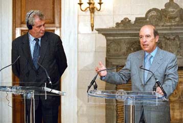 Συμφωνία στενότερης συνεργασίας υπέγραψαν Ελλάδα και Τσεχία