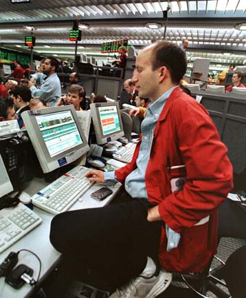 Ανοδος του Nasdaq – Πτώση του Dow Jones κατά το άνοιγμα της Πέμπτης