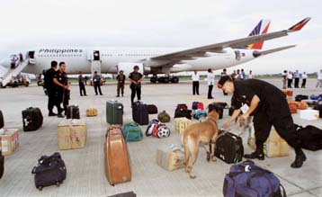 Αεροπειρατεία στις Φιλιππίνες που θα ζήλευε ο Τζέιμς Μποντ