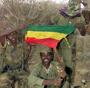 Αναδιπλώνει τις δυνάμεις της η Ερυθραία και η Αιθιοπία μιλά για νίκη