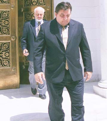 Νέα επιστολή Καρατζαφέρη προς ΝΔ και Καραμανλή