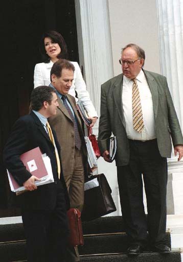 Σε 17μελές από 15μελές μετατρέπεται το ΔΣ της Οργανωτικής Επιτροπής του 2004