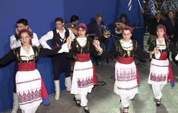 Αρχίζουν οι παραστάσεις στο θέατρο Δόρα Στράτου