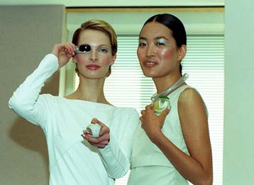 Με το Internet στην πασαρέλα…