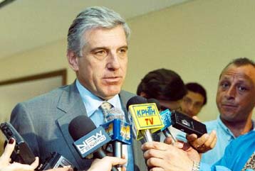 Αποφασίστηκε η μετοχοποίηση ΕΛΒΟ και ΕΑΒ