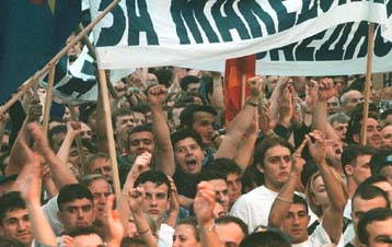 Προβάδισμα στην αντιπολίτευση δίνει δημοσκόπηση στην ΠΓΔΜ