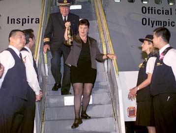 Διαδήλωση ιθαγενών στο Γκουάμ κατά τη λαμπαδηδρομία