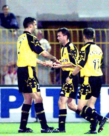 Ασφαιρος ο Ντέμης στη νίκη της ΑΕΚ με 2-1 επί των Τρικάλων