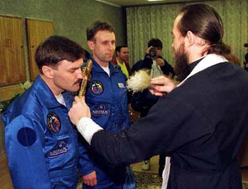 Τον Ιούνιο εγκαταλείπουν τον Μιρ οι κοσμοναύτες