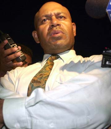 Αυτοανακηρύχθηκε πρωθυπουργός ο πραξικοπηματίας που κατέλαβε το Κοινοβούλιο στις Νήσους Φίτζι