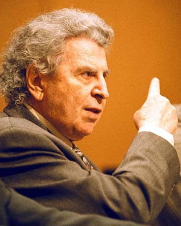 Τον Ηλιο και το χρόνο του Μ.Θεοδωράκη φιλοξενεί το Μέγαρο Μουσικής