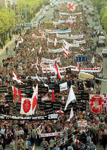 Πυρκαγιές μαίνονται γύρω από το πυρηνικό εργοστάσιο του Τσερνόμπιλ