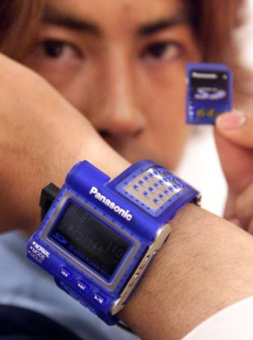 Δεν αποτελεί κίνδυνο για τη μουσική βιομηχανία το Διαδίκτυο