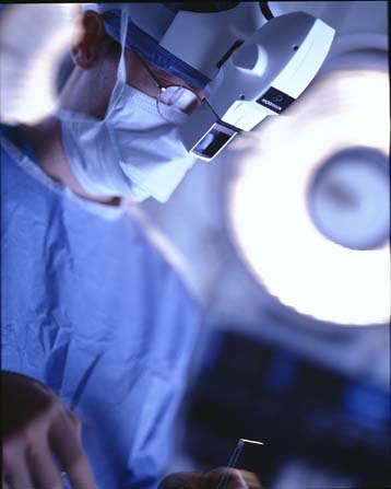 Εγχειρήσεις με τη βοήθεια ηλεκτρονικών ματιών