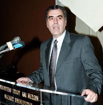 Ναι μεν… αλλά για τη διέλευση τουρκικών αεροσκαφών από το Αιγαίο