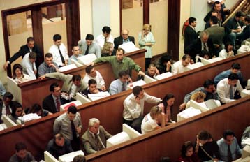 Ανοδος 0,79% στη Σοφοκλέους την Πέμπτη