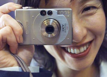 Μικροσκοπική ψηφιακή φωτογραφική Canon με 2,1megapixel