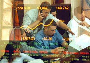 Μειωμένα τα έσοδα του Δημοσίου από τις συναλλαγές στο ΧΑΑ