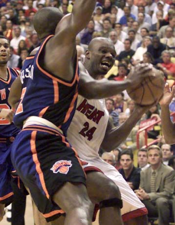 Το Μαϊάμι 87-81 και 3-2 τη Νέα Υόρκη