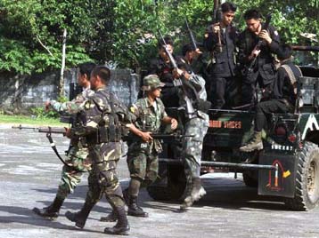 Οι αντάρτες της Αμπού Σαγιάφ ζητούν δύο εκατ. δολάρια για την απελευθέρωση μιας ομήρου