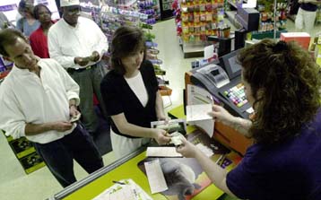 Νεαρός κινέζος κερδίζει ένα εκατ. δολάρια σε ιντερνετική λοταρία