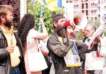 Ενταση στη δίκη για το βιβλίο του Μ.Ανδρουλάκη