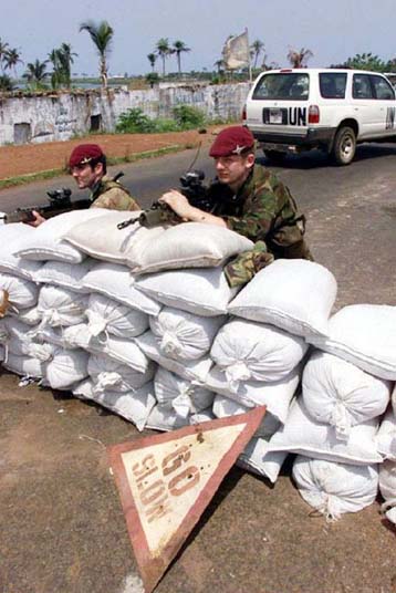 Η Βρετανία δεν σκοπεύει να εμπλακεί στον εμφύλιο της Σιέρα Λεόνε