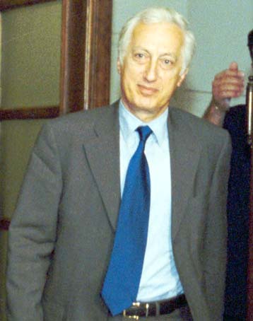 Δεσμευτική η απόφαση για τις ταυτότητες, σύμφωνα με τον υπουργό Δικαιοσύνης