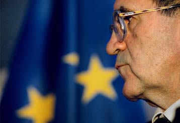 Και η Κομισιόν αποδέχεται την πρόταση Φίσερ για ευρωπαϊκή ομοσπονδία