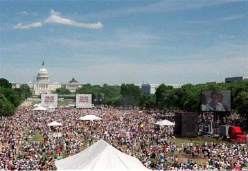Ενα εκατομμύριο μαμάδες ενάντια στην οπλοκατοχή στις ΗΠΑ