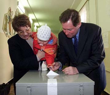 Επανεξελέγη δήμαρχος της Αγ.Πετρούπολης ο Βλαντιμίρ Γιάκοβλεφ