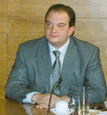 Την αντίδραση της κυβέρνησης προκάλεσαν οι δηλώσεις Κ.Καραμανλή για τον ΟΤΕ