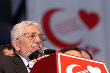 Επανεξελέγη ο Κουτάν στην ηγεσία του Κόμματος της Αρετής