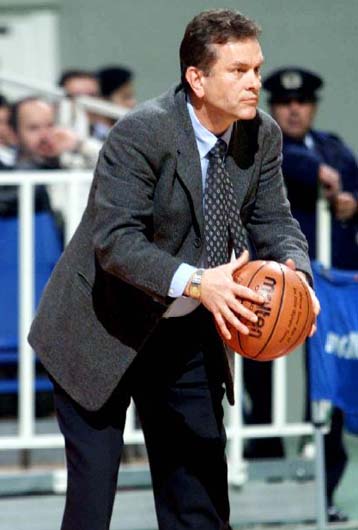 Στηρίζει Γ.Ιωαννίδη ο Σ.Κόκκαλης, περιορίζει όμως Γ.Σαλονίκη;