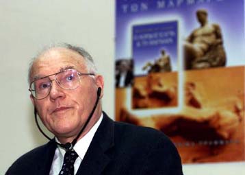 Επαφές του υπουργού Πολιτισμού στο Λονδίνο για την επιστροφή των Γλυπτών