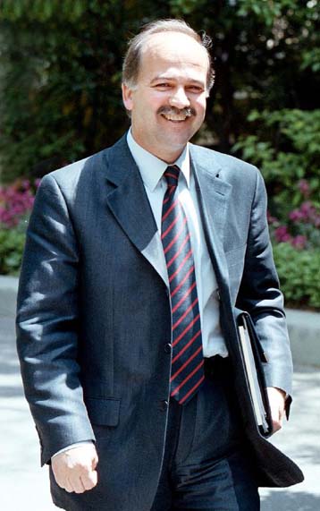 Συνάντηση Φλωρίδη – Ζλατάνου για τα λόμπι του ποδοσφαίρου