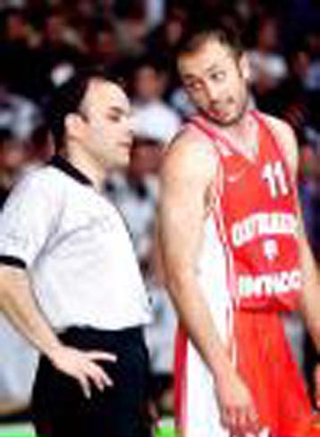 Για μια θέση στη Suproleague Ολυμπιακός-ΑΕΚ