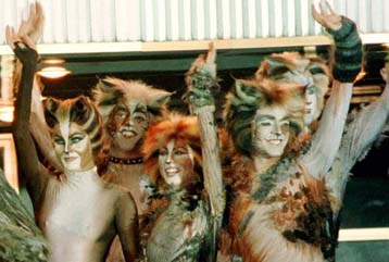 Το Σεπτέμβριο οι τελευταίες παραστάσεις για τις Γάτες στο Μπρόντγουεϊ