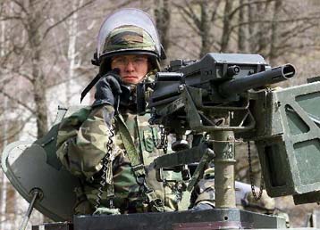 Η Γερουσία αμφισβητεί την εξωτερική πολιτική του Κλίντον στο Κόσοβο