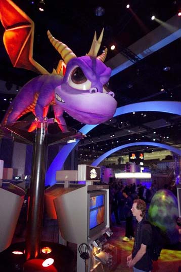 Οι φανατικοί των παιχνιδιών συρρέουν στο Λος Αντζελες