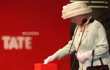 Εγκαινιάστηκε η Modern Tate στο Λονδίνο