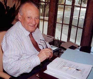 Ανακοινώθηκε επίσημα η αναβολή του τρίτου γύρου των συνομιλιών για το Κυπριακό