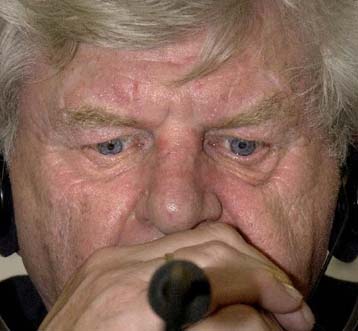 Δεν αποκλείει μεσοπρόθεσμα στροφή στο σύστημα μεταβλητών επιτοκίων η ΕΚΤ