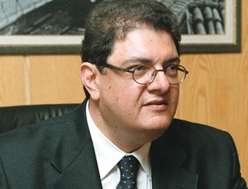 Μετοχές της Ολυμπιακής σε ιδιώτες προαναγγέλλει ο υπουργός Μεταφορών