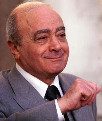 Ο αλ-Φαγέντ κλείνει συμφωνίες ύψους 25 δισ. δολαρίων με τον Καντάφι